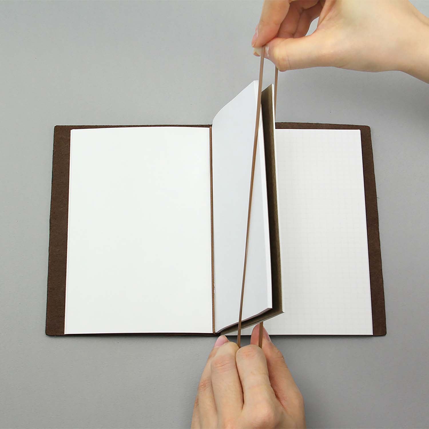 Traveler's Company - Recambio PASSPORT 011 - Connecting Rubber Band