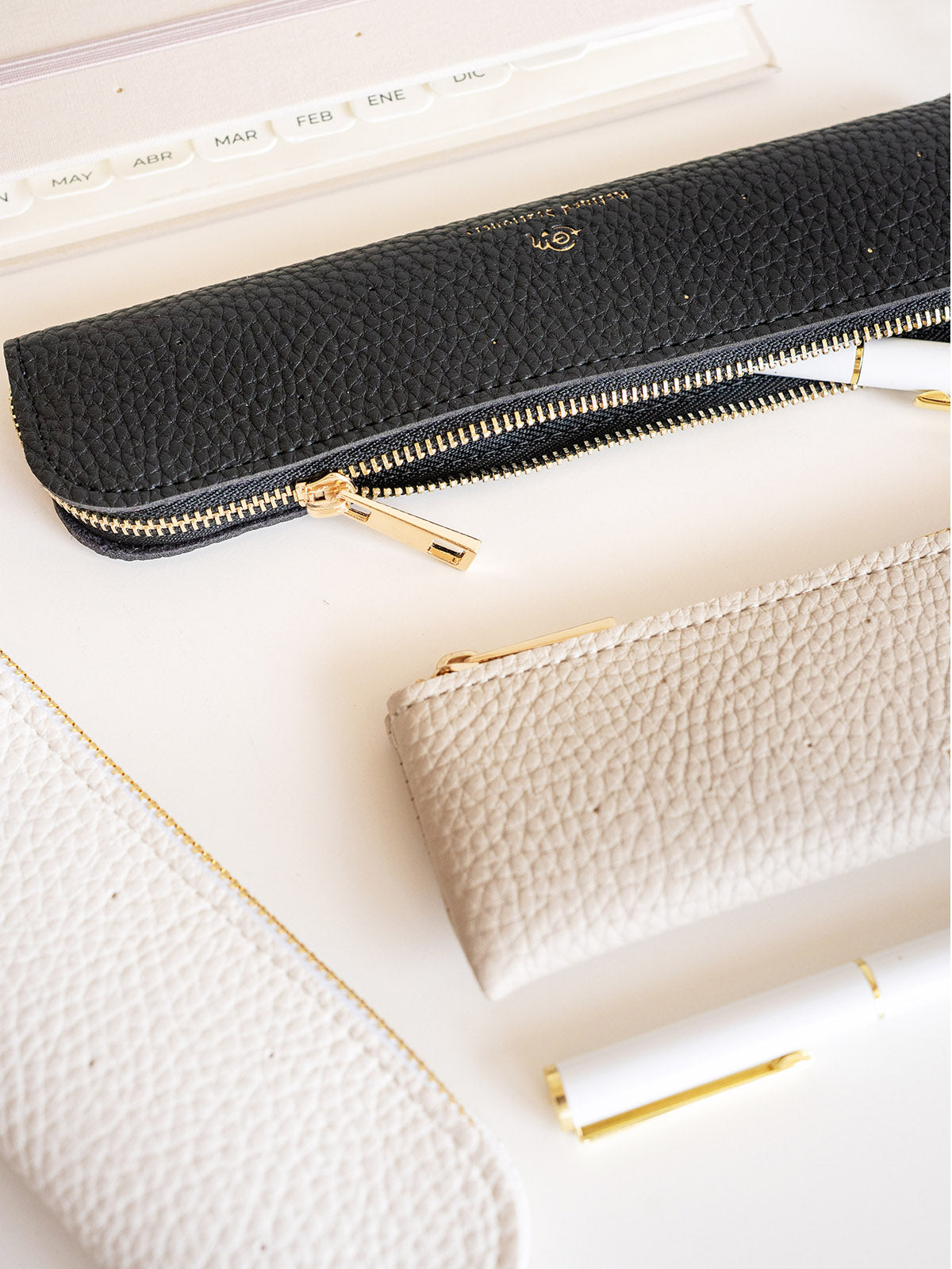 The Great Moustache - Estuche Dotted Cuero Vegano