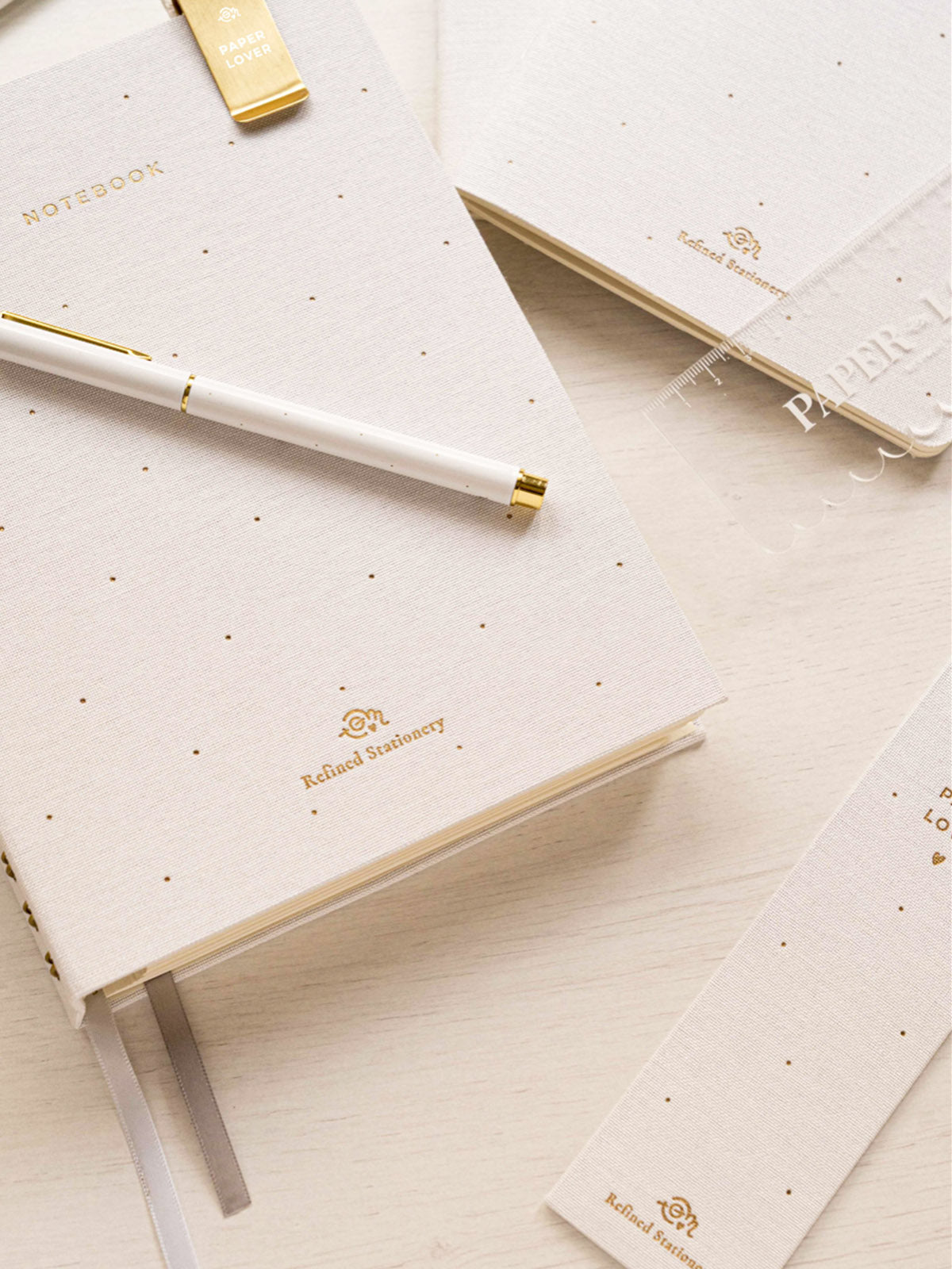 The Great Moustache - Cuaderno Entelado A5 - White Lotus Edition