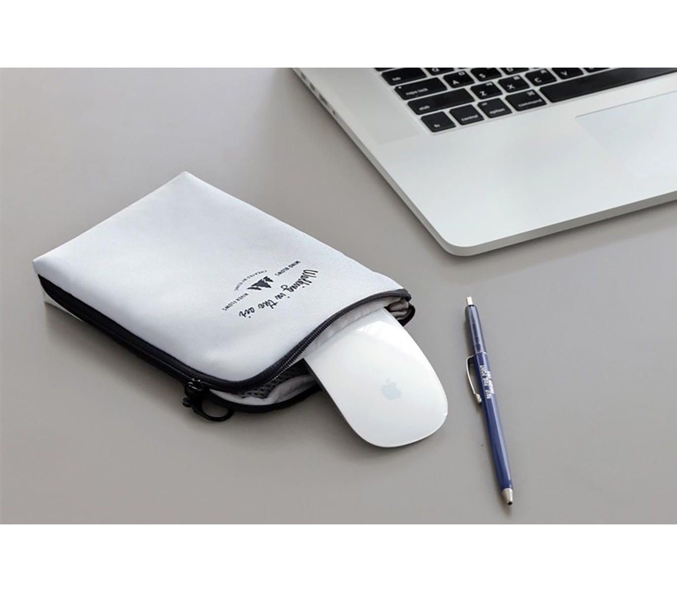 ICONIC - Estuche Portacables M - Gris