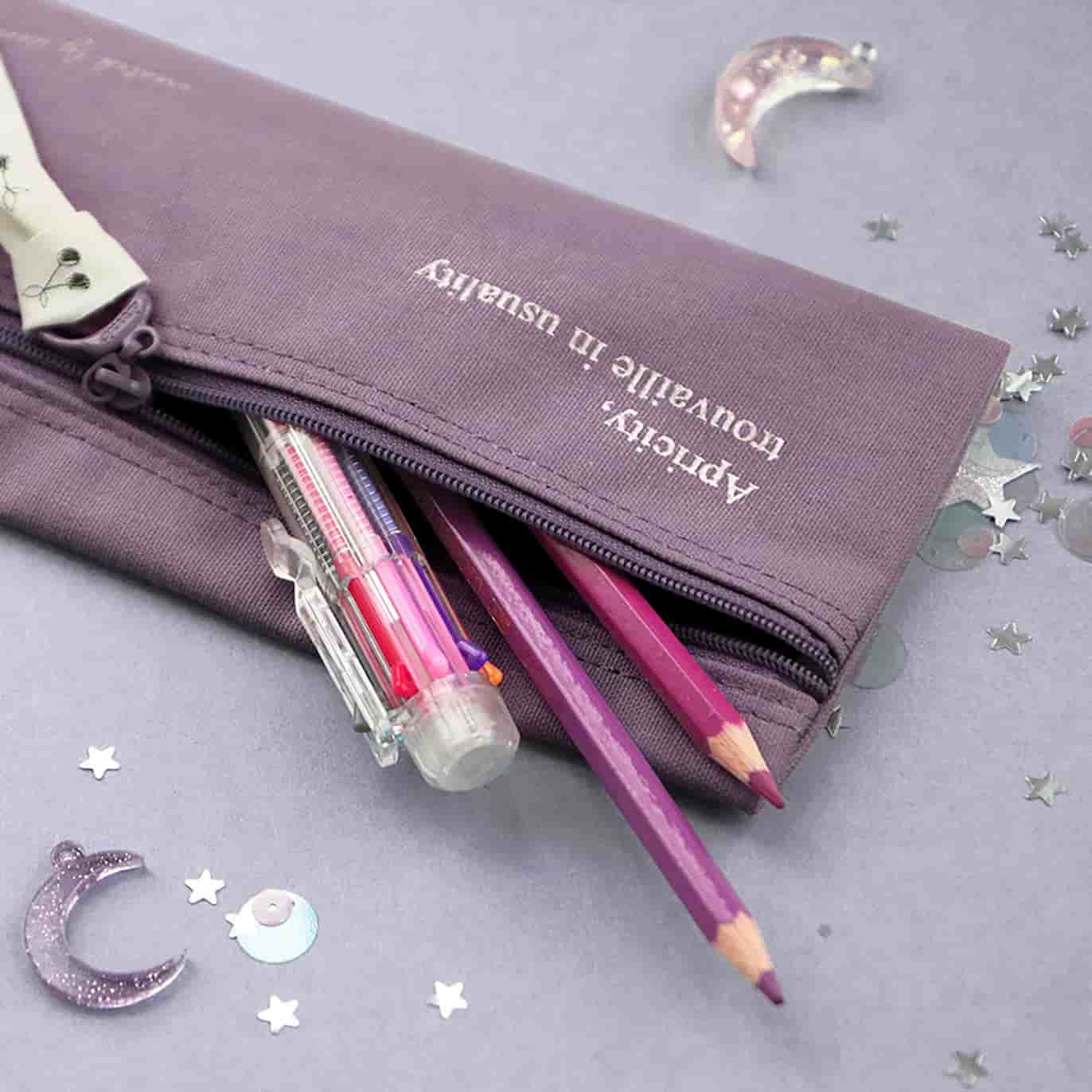 ICONIC - Estuche Cottony - Marfil