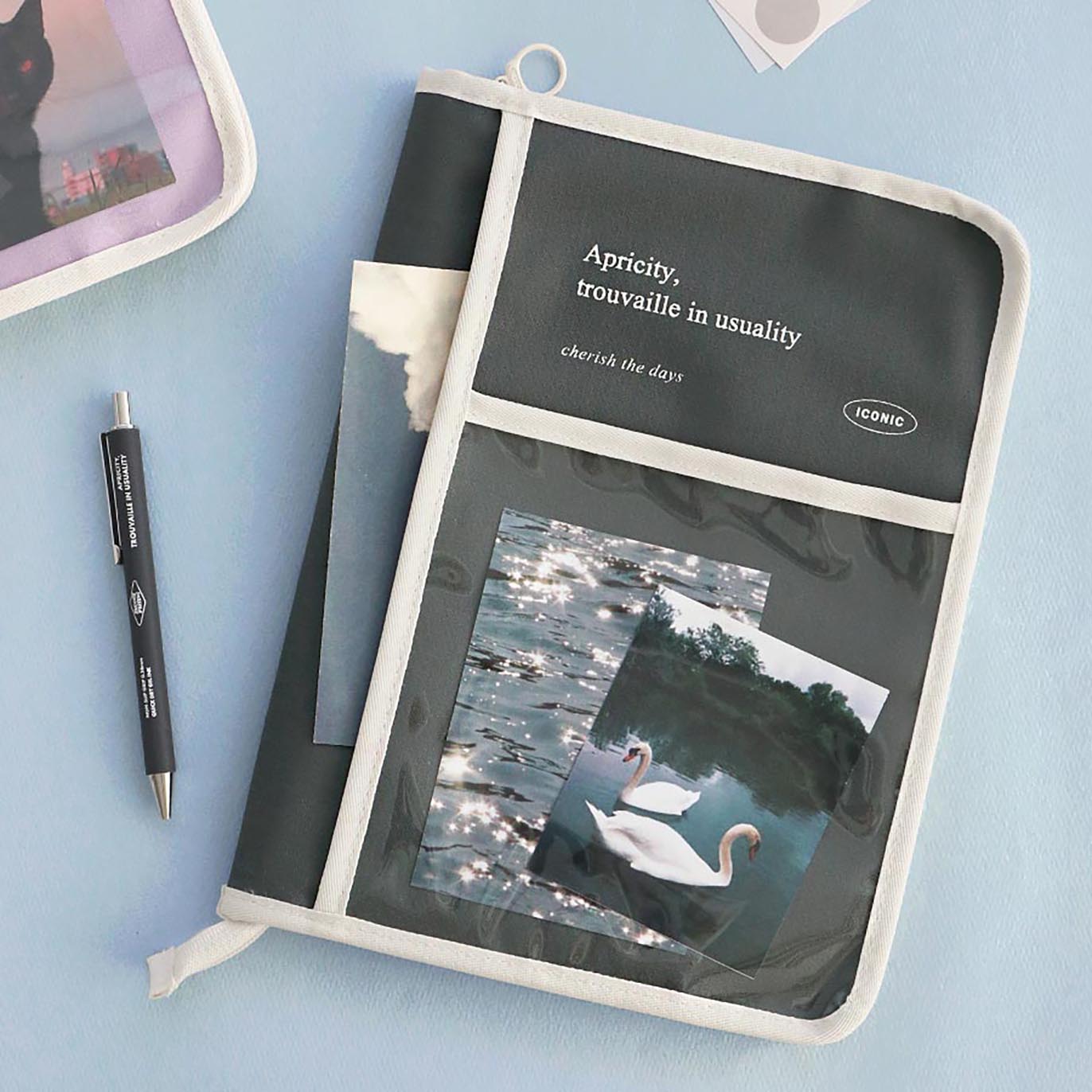 ICONIC - Funda A5 (11 pulgadas) - Charcoal - Cottony