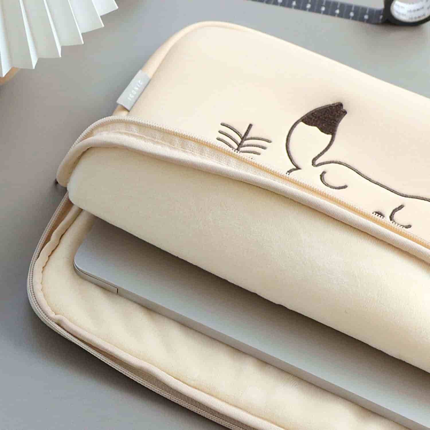 ICONIC - Funda para portátil (15 pulgadas) - Coco Lazy