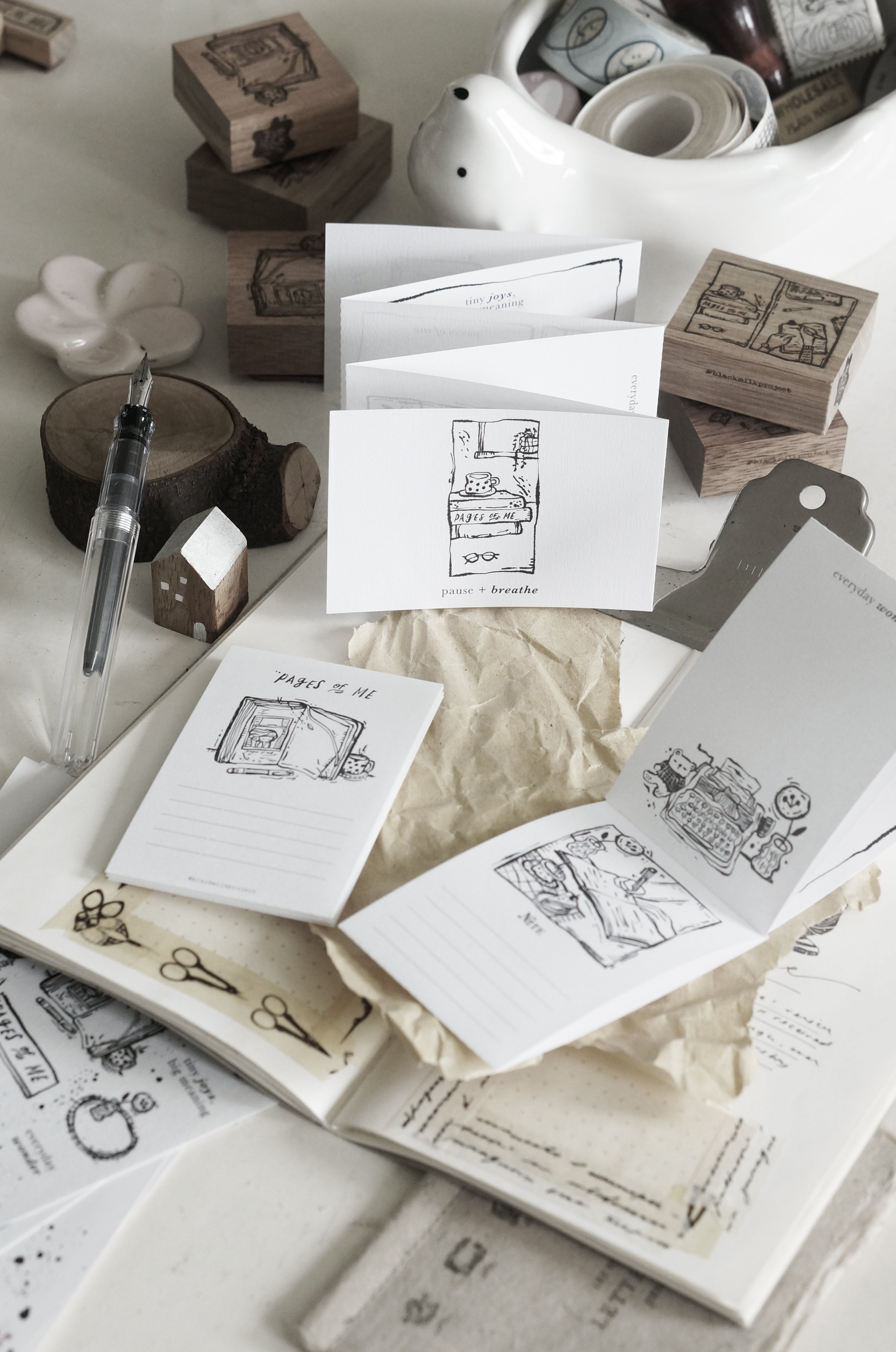 Black Milk Project - Set de 6 Notas Perforadas - Pages of me