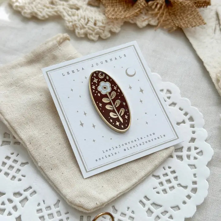 Leela Journals - Pin Esmaltado - Umber Brown Floral