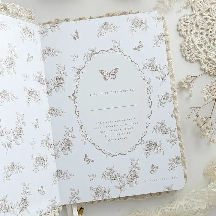 Leela Journals - Cuaderno A5 Puntos - Rosa con Encaje