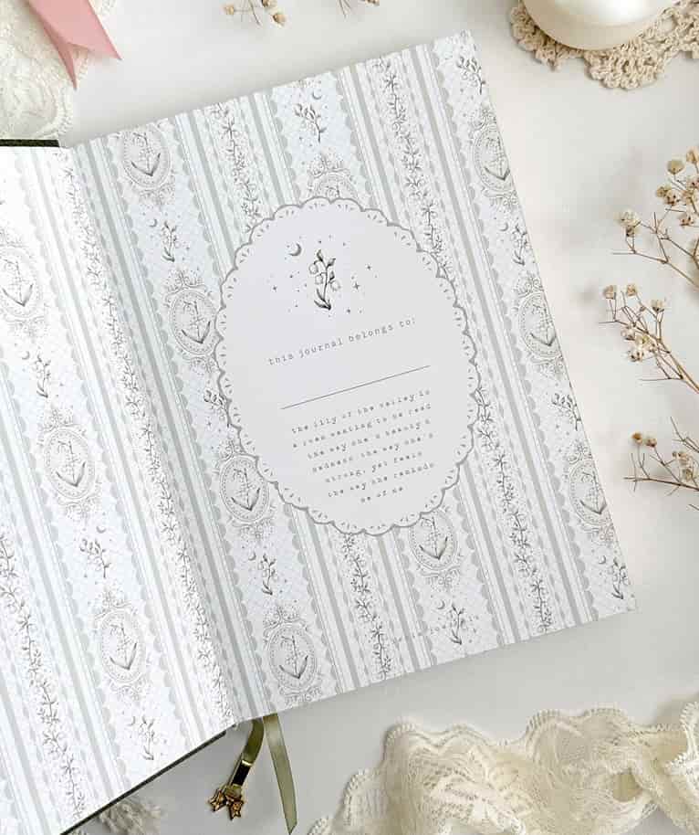 Leela Journals - Cuaderno A5 Puntos - Libro hechizos Lily of the Valley