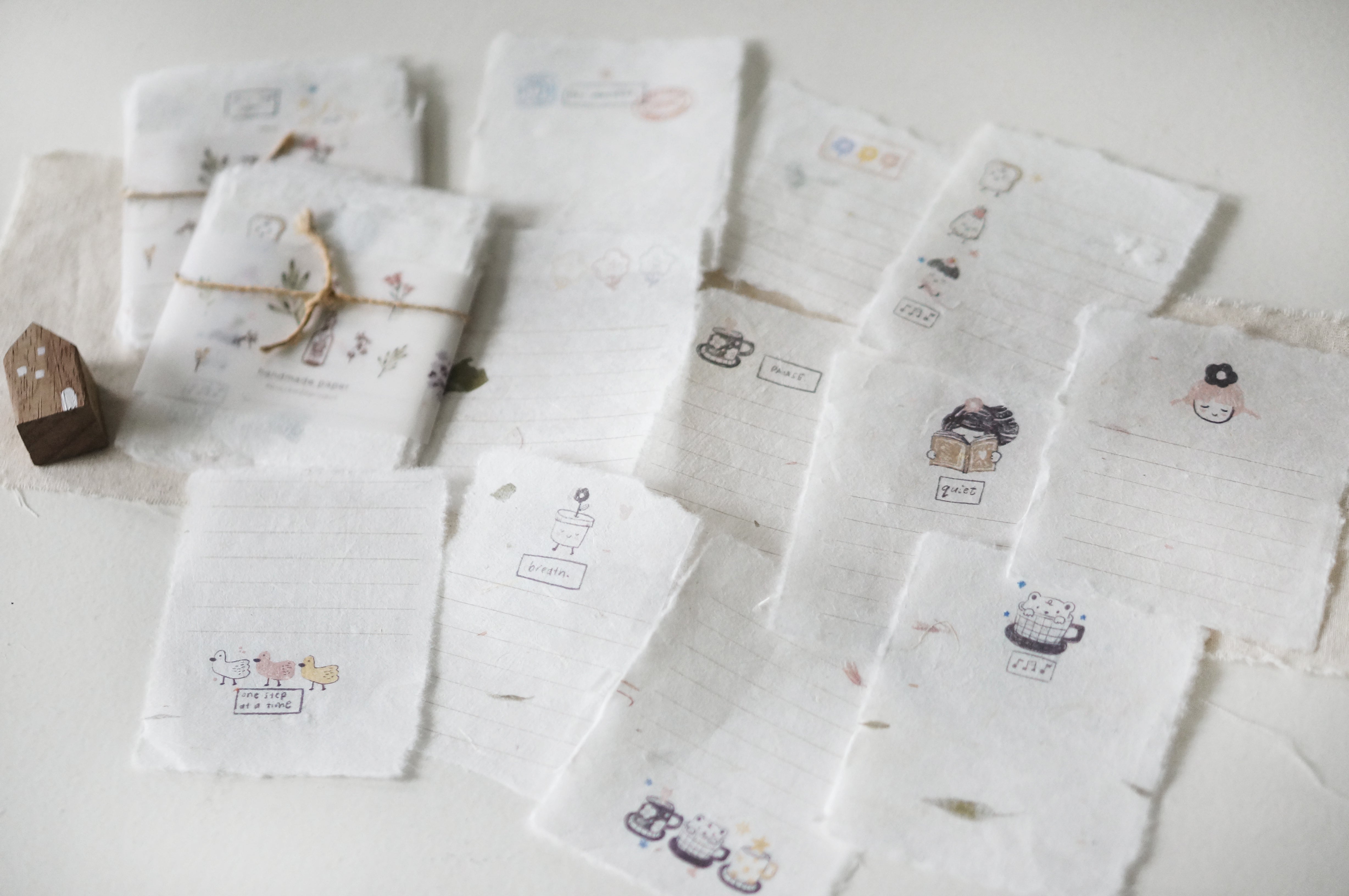 Black Milk Project - 12 Hojas Papel Handmade - This moment