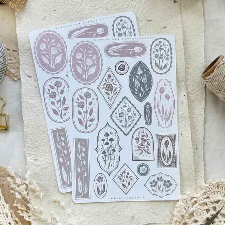 Leela Journals - Hoja de Pegatinas - Monochrome Stamps Pastel