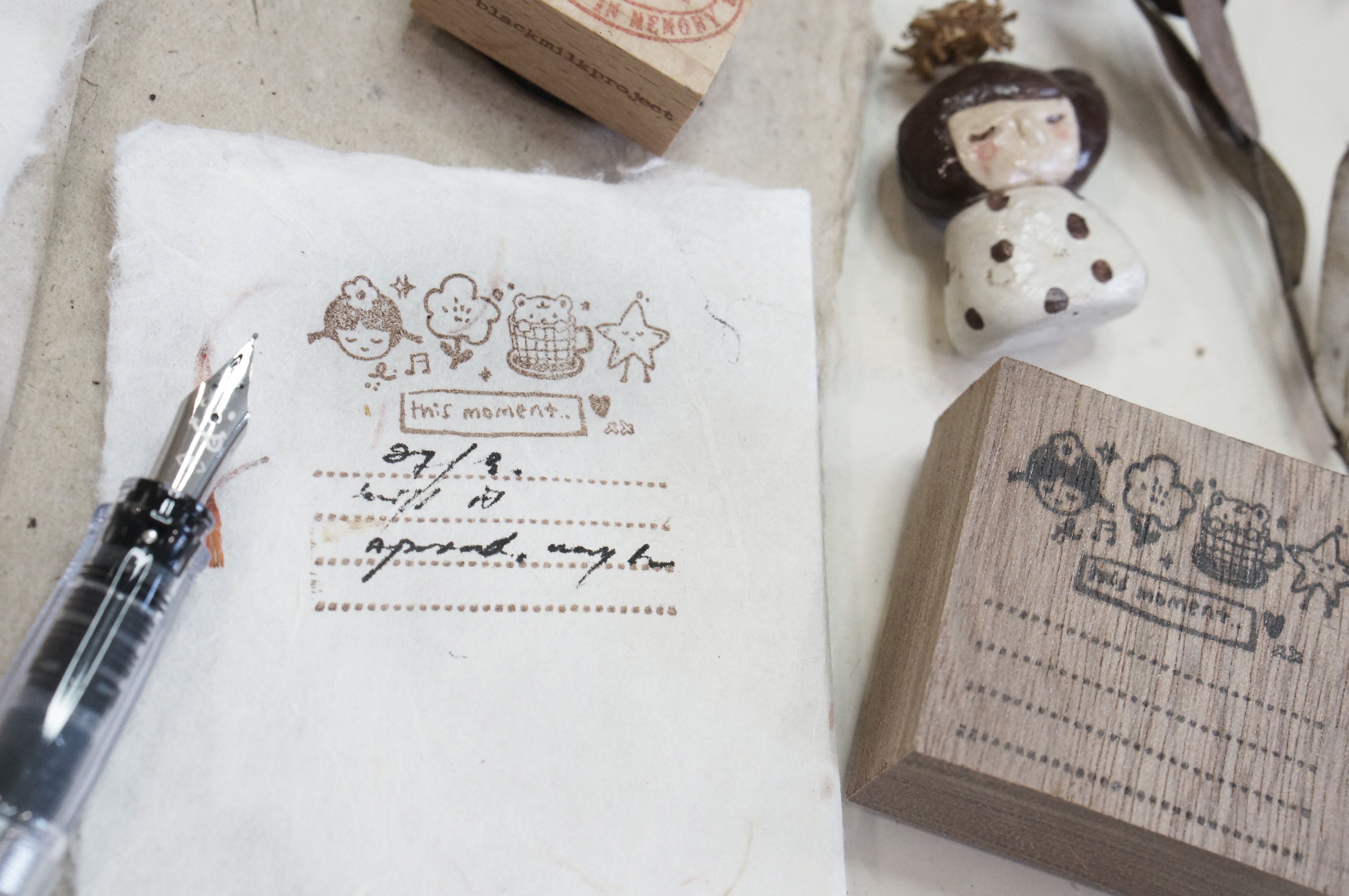 Black Milk Project - Sello de madera NOTES - This moment L