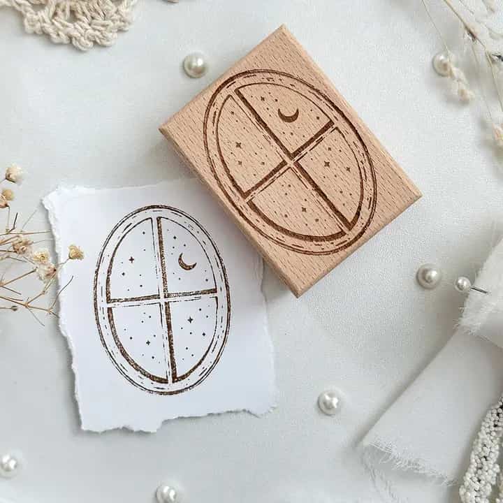 Leela Journals - Sello de madera - Ventana encantada