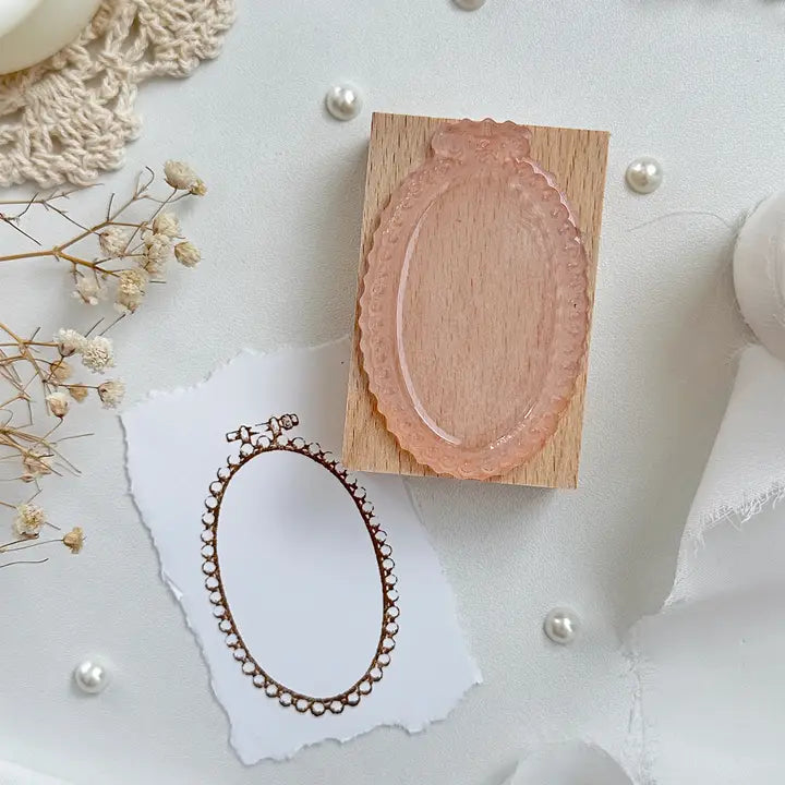 Leela Journals - Sello de madera - Marco bordado perlas