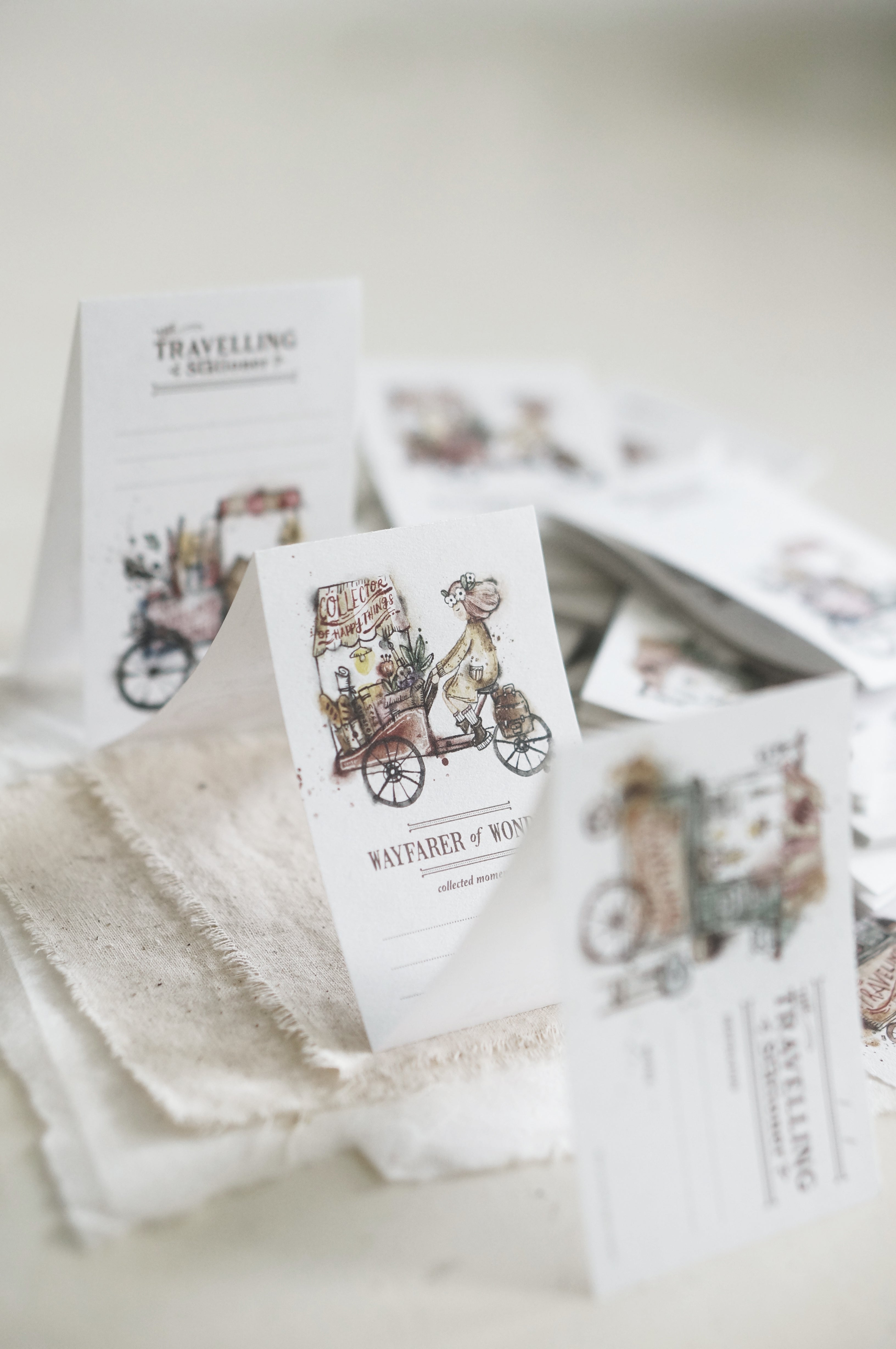 Black Milk Project - Set de 6 Notas Perforadas - Traveling Stationer