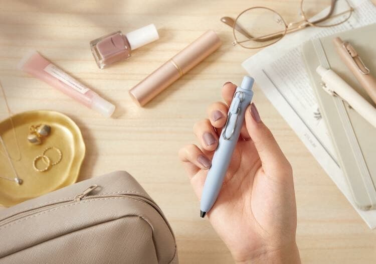 Mitsubishi Uni - Bolígrafo 0.5 mm Negro - Yogurt - UniBall One P