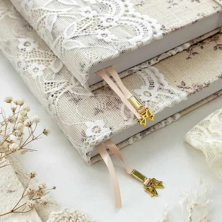 Leela Journals - Cuaderno A5 Puntos - Encaje y Rosas