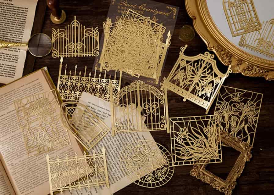 MO·CARD - 10 ud Troqueles Dorados - Courtyard