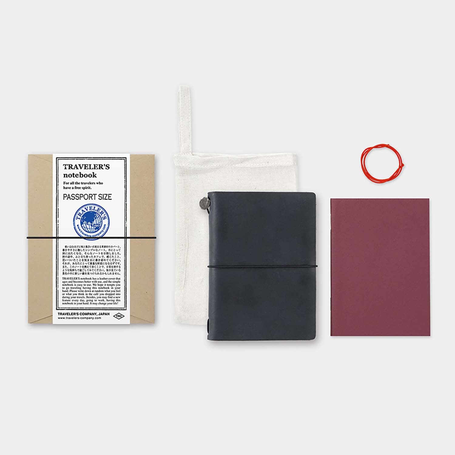 Traveler's Company - Traveler's Notebook Passport Black - Starter Kit