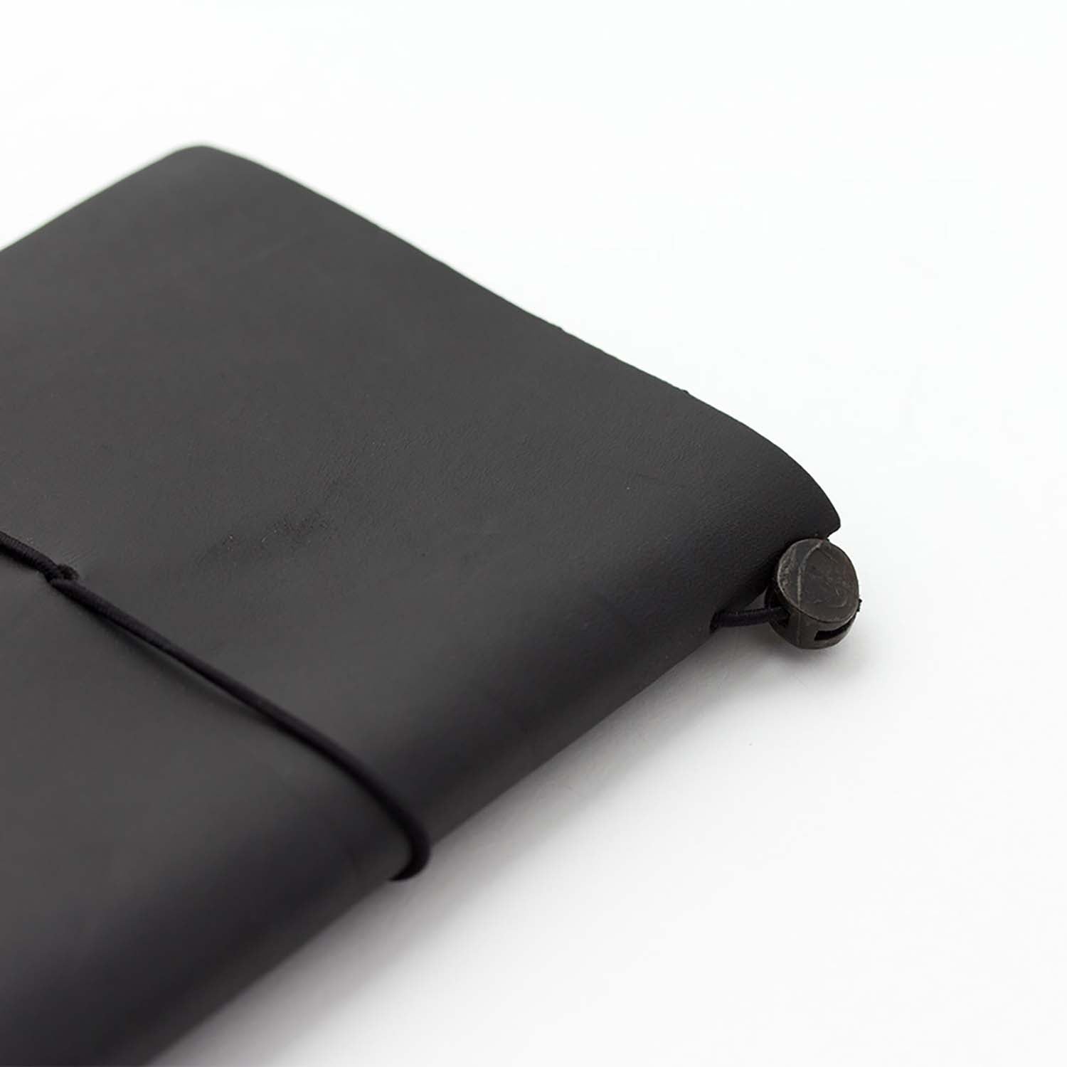 Traveler's Company - Traveler's Notebook Passport Black - Starter Kit