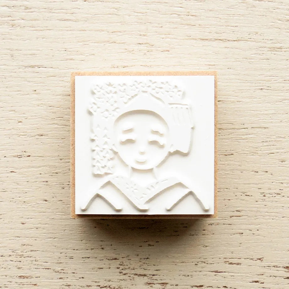 Cozyca Products - Sello de Madera de Ai Okino - Maiko