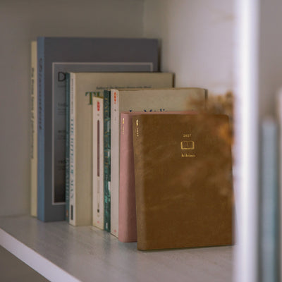 Midori - Agenda Diaria 2027 - Camel  - Diary Hibino A6