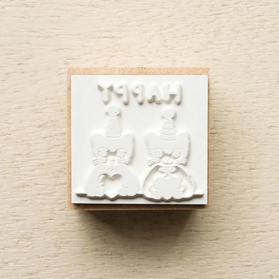 Cozyca Products - Sello de Madera de Aiko Fukawa - Happy