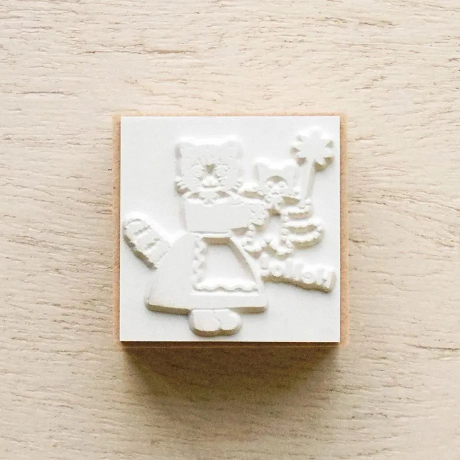 Cozyca Products - Sello de Madera de Aiko Fukawa - Hello