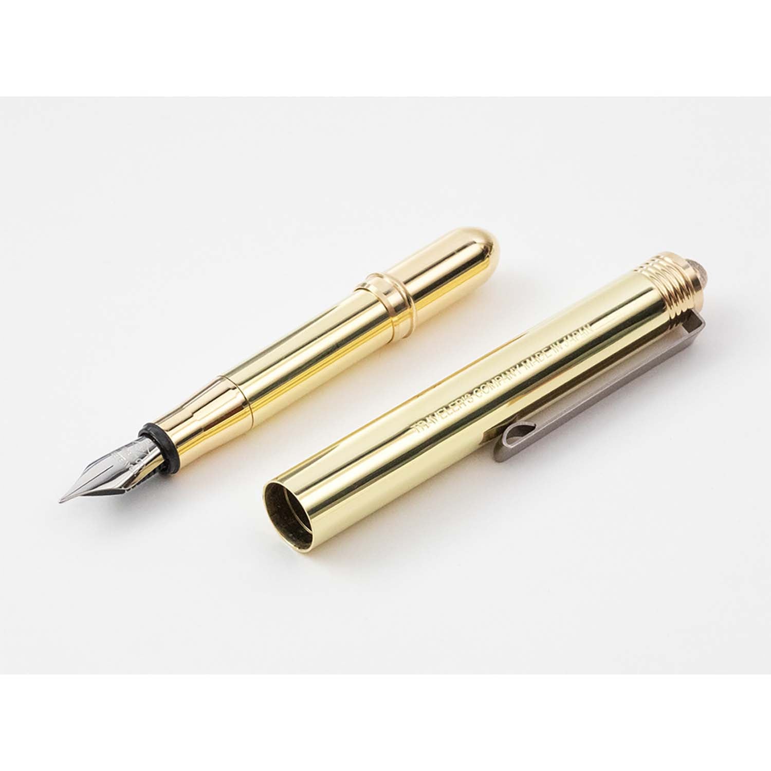 Traveler's Company - Pluma Estilográfica - SOLID BRASS