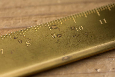 Traveler's Company - Regla de Latón 16 cm - BRASS RULER