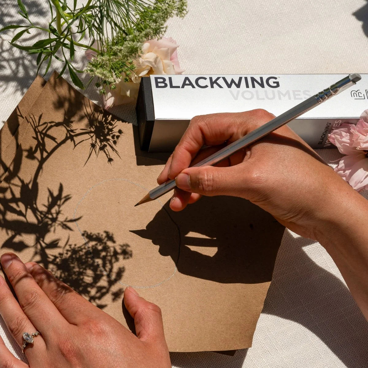 [EDICIÓN LIMITADA] Blackwing Volume 140 – Caja 12 uds Lápiz – Grafito Equilibrado