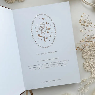 Leela Journals - Cuaderno B5 Puntos - Libro hechizos y rosas