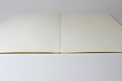 Yamamoto Paper - Cuaderno Liso Cuadrados Rojos - RO-BIKI NOTE