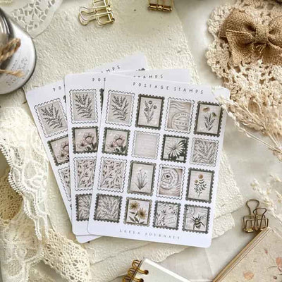 Leela Journals - Hoja de Pegatinas - Vintage Postage Stamps