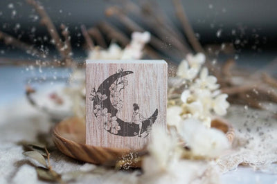 Black Milk Project - Sello de madera - Moon Child