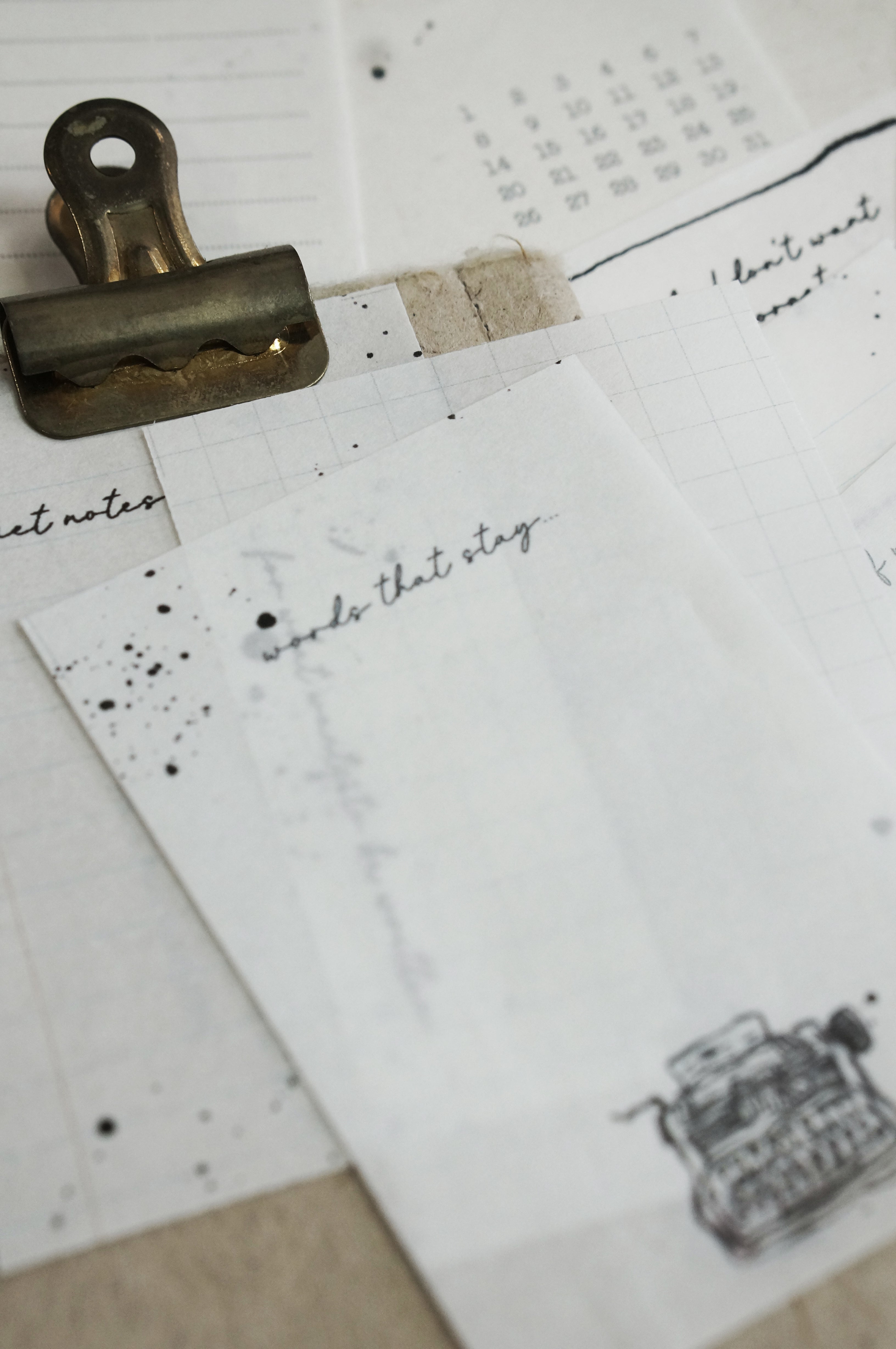 Black Milk Project - Set de 15 Hojas Sueltas - Pages of me