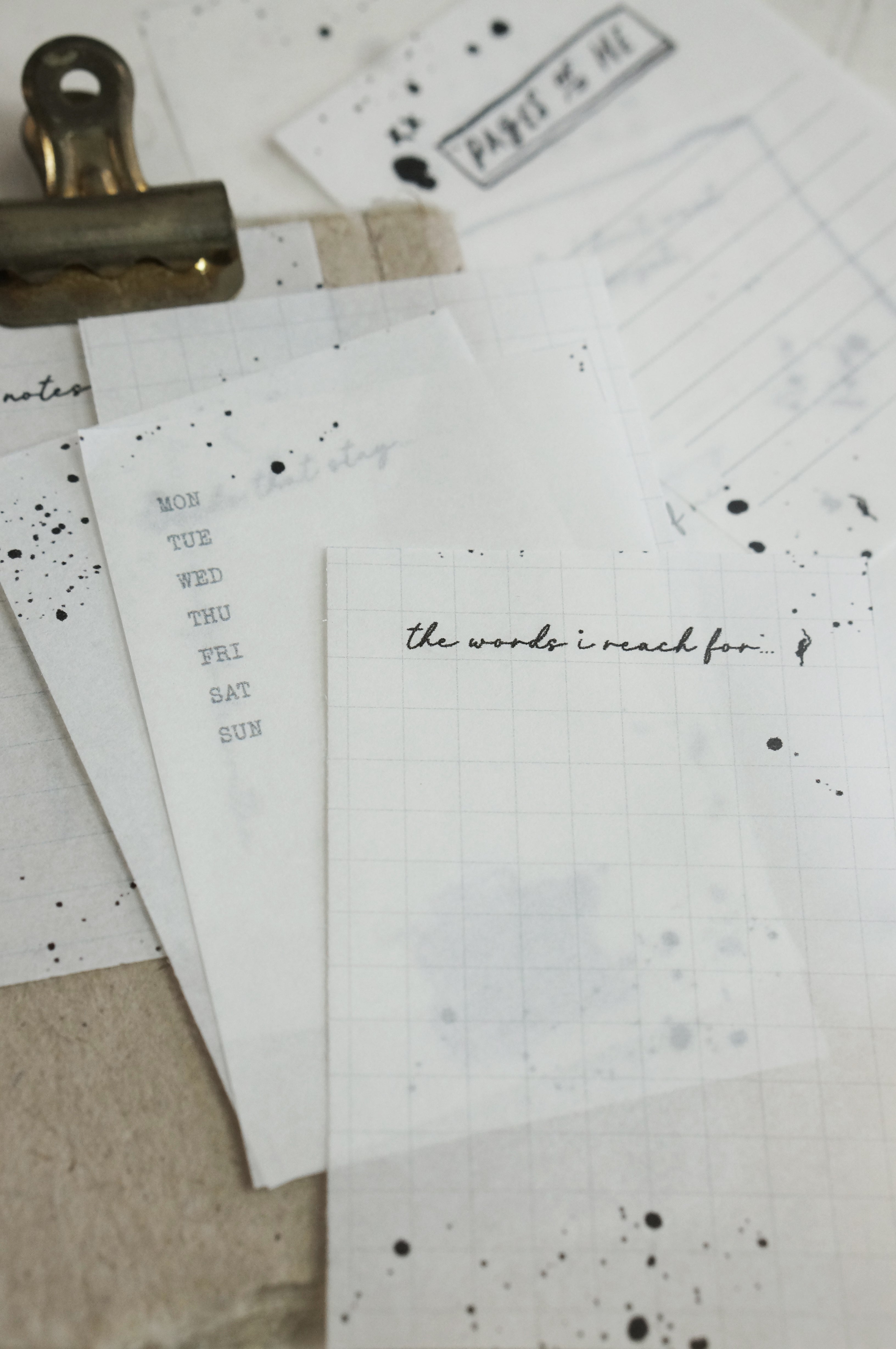 Black Milk Project - Set de 15 Hojas Sueltas - Pages of me