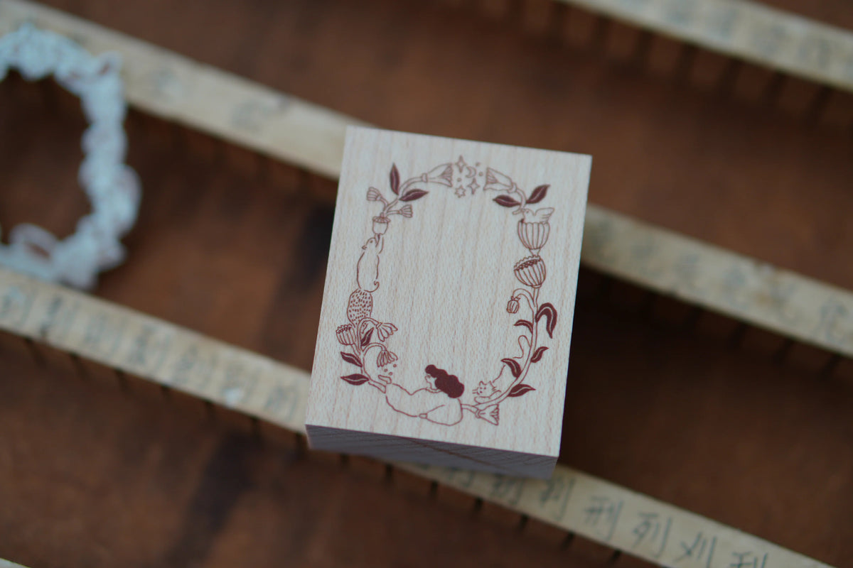 Ivy Snow - Sello de Madera - Whispering Garden Frame