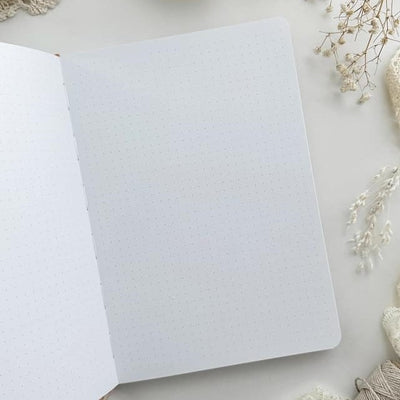 Leela Journals - Cuaderno A5 Puntos - Encaje y Rosas