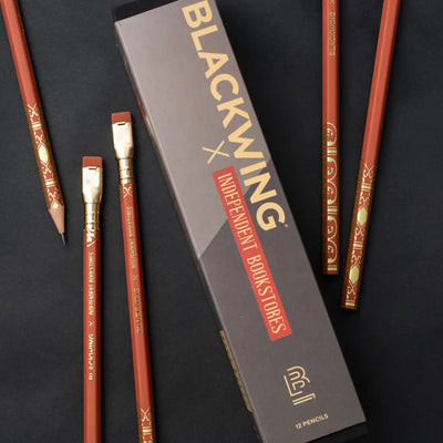 [EDICIÓN LIMITADA] Blackwing Independent Bookstores – Caja 12 uds Lápiz – Grafito Firme (2B)
